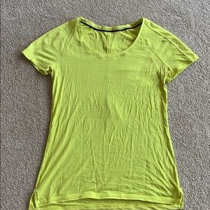 Lululemon short sleeve top